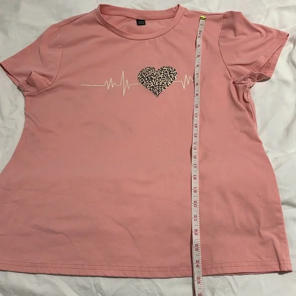 Cheetah Heartbeat Shirt - Picture 5 of 5